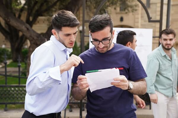 Integrated approach combining lab research with problem analysis and recommendations